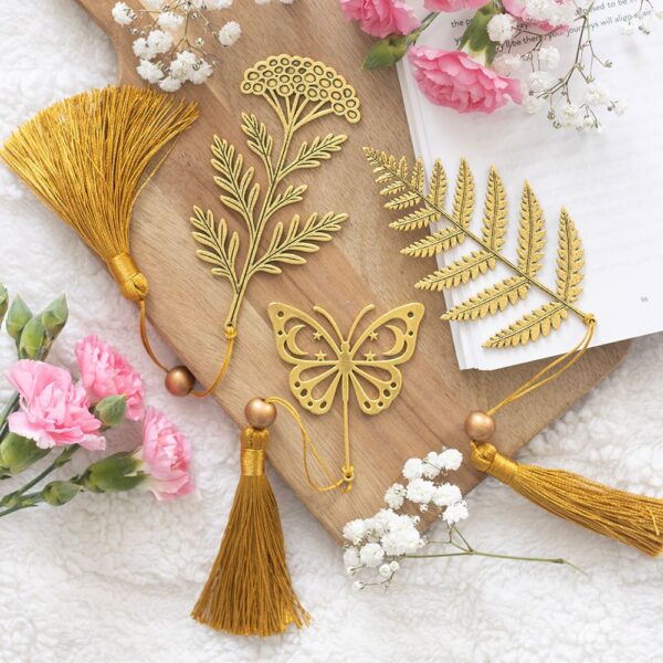 Set of 24 Luna Bloom Metal Leaf Bookmarks - Book Decor