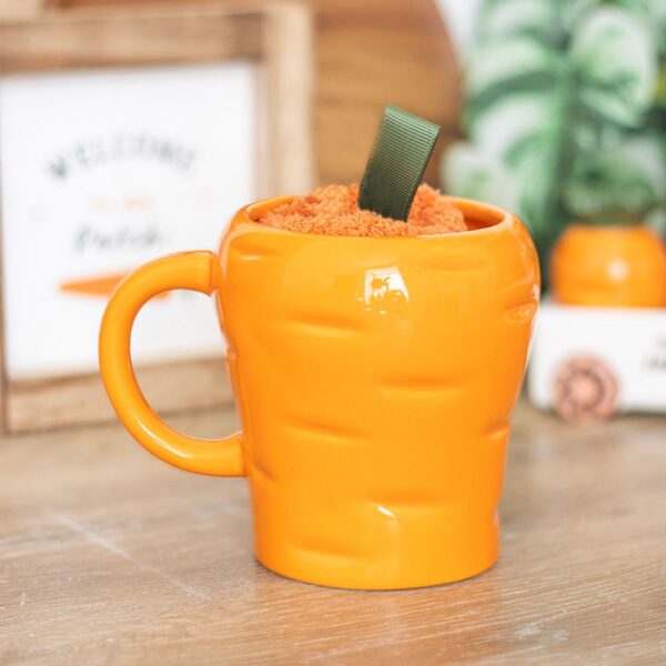 CT_37325.jpg Carrot Shaped Mug and Socks Set - Ceramic Mug