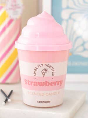 Strawberry Ice Cream Scented Candle - Aromatherapy