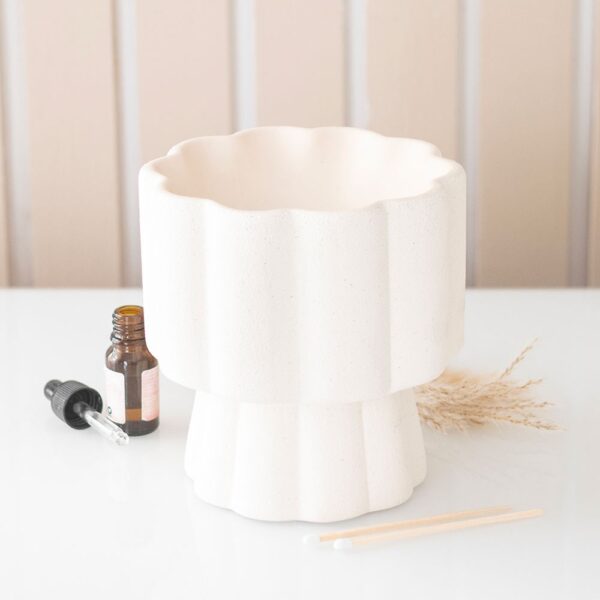 Scalloped Pedestal Oil Burner - Aromatherapy