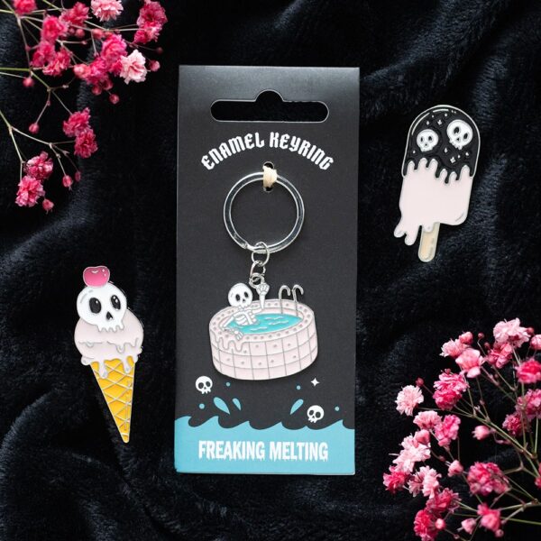HO_19527.jpg Dead Cool Skeleton Keyring - Gothic Decor