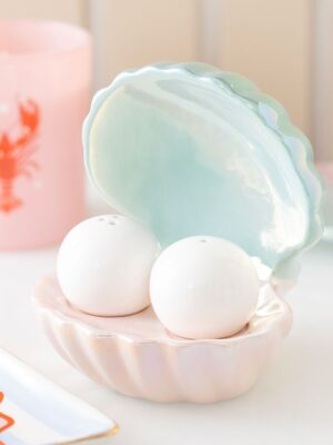 Clam Shell Salt and Pepper Shakers - Spiritual Home Decor