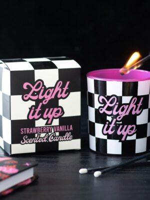Light It Up Strawberry Vanilla Candle - Aromatherapy