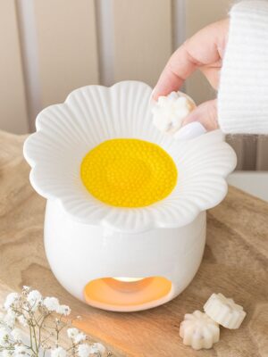 Daisy Shaped Oil Burner - Spiritual Home Decor