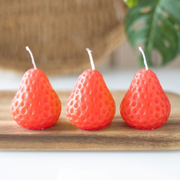 Set of 3 Strawberry Shaped Candles - Aromatherapy